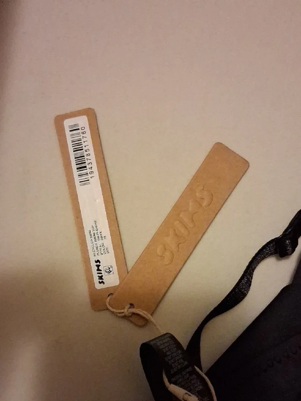 SKIMS minimal wireless